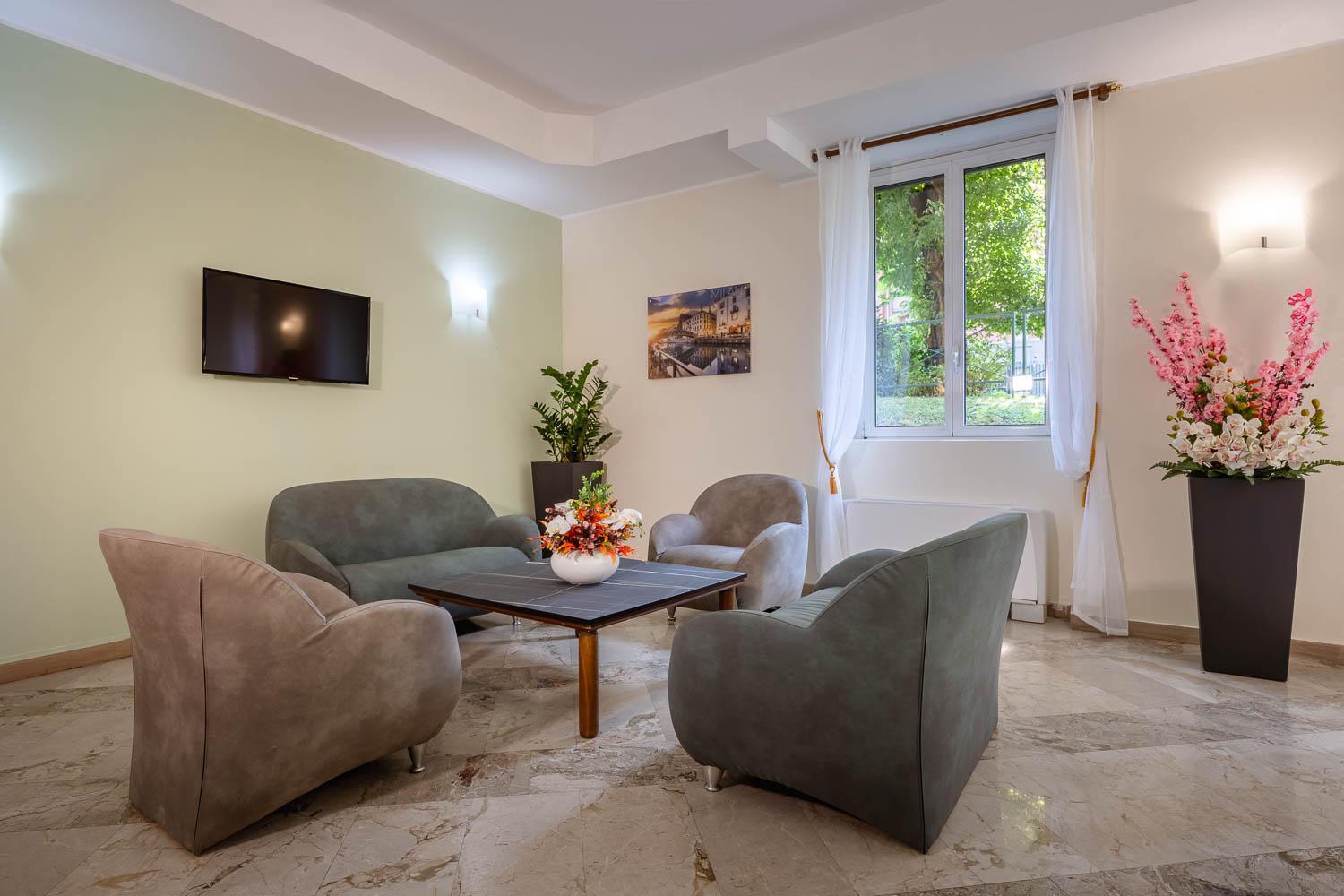 Ih Argonne Park Apartahotel 3*
